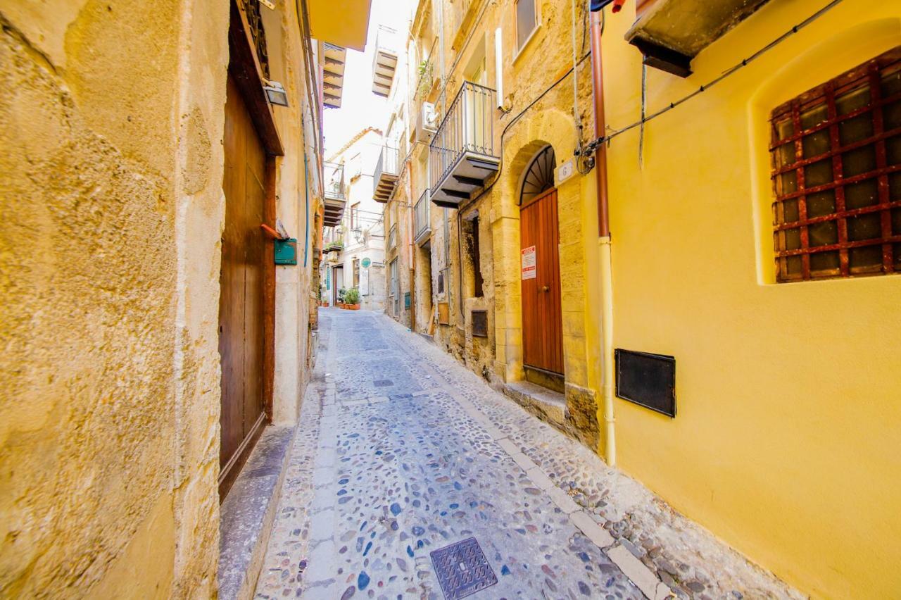 Kefa Holiday - Alle Torri Apartments Cefalu Luaran gambar