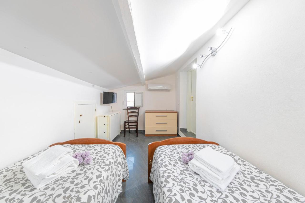 Kefa Holiday - Alle Torri Apartments Cefalu Luaran gambar
