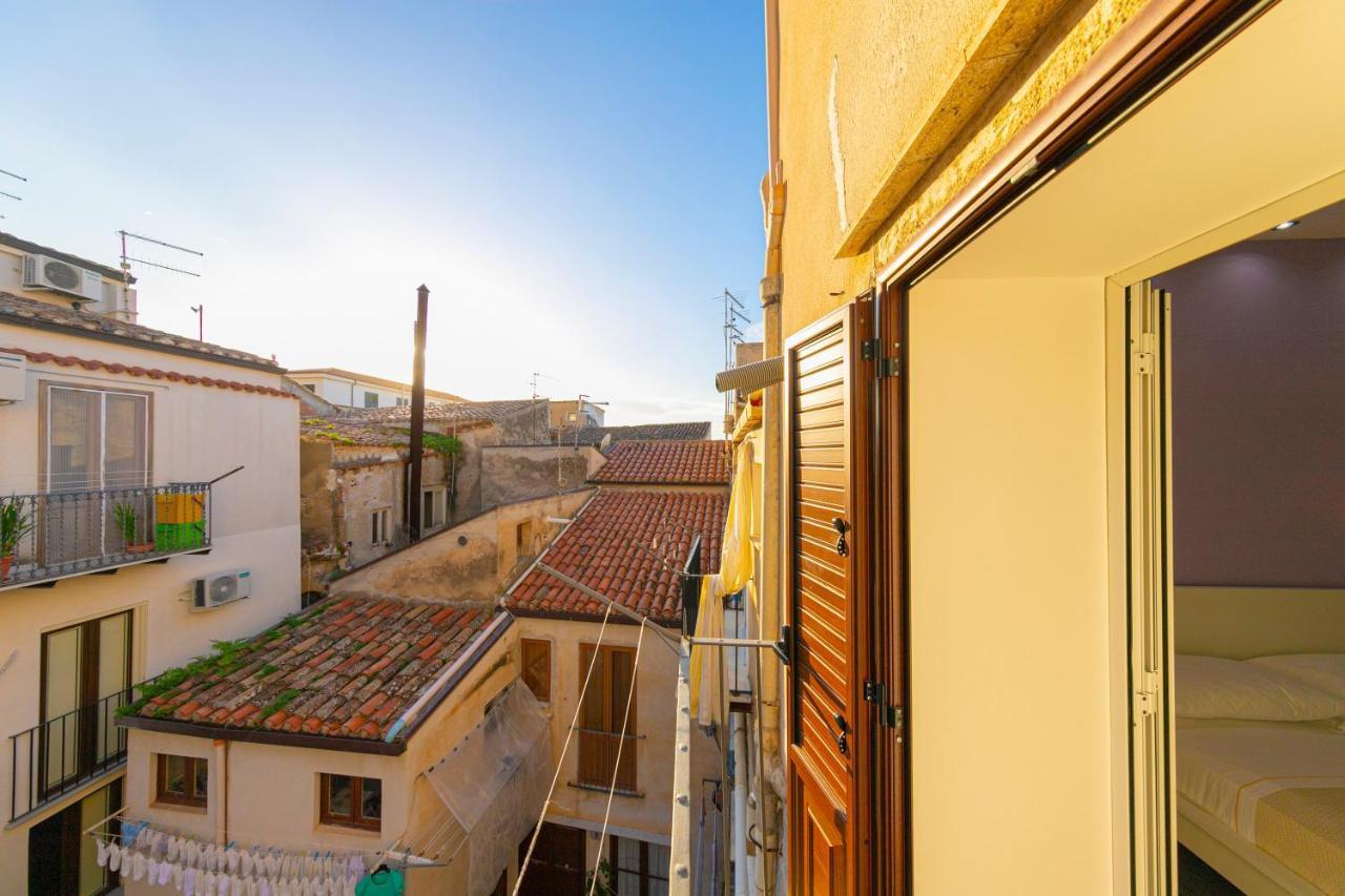 Kefa Holiday - Alle Torri Apartments Cefalu Luaran gambar